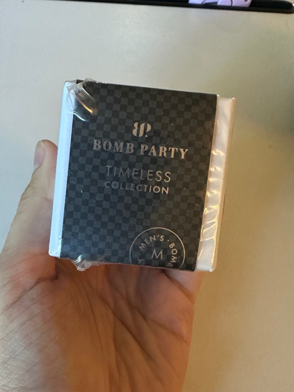x1 Bomb Party Timeless Collection Size 14 UNREVEALED